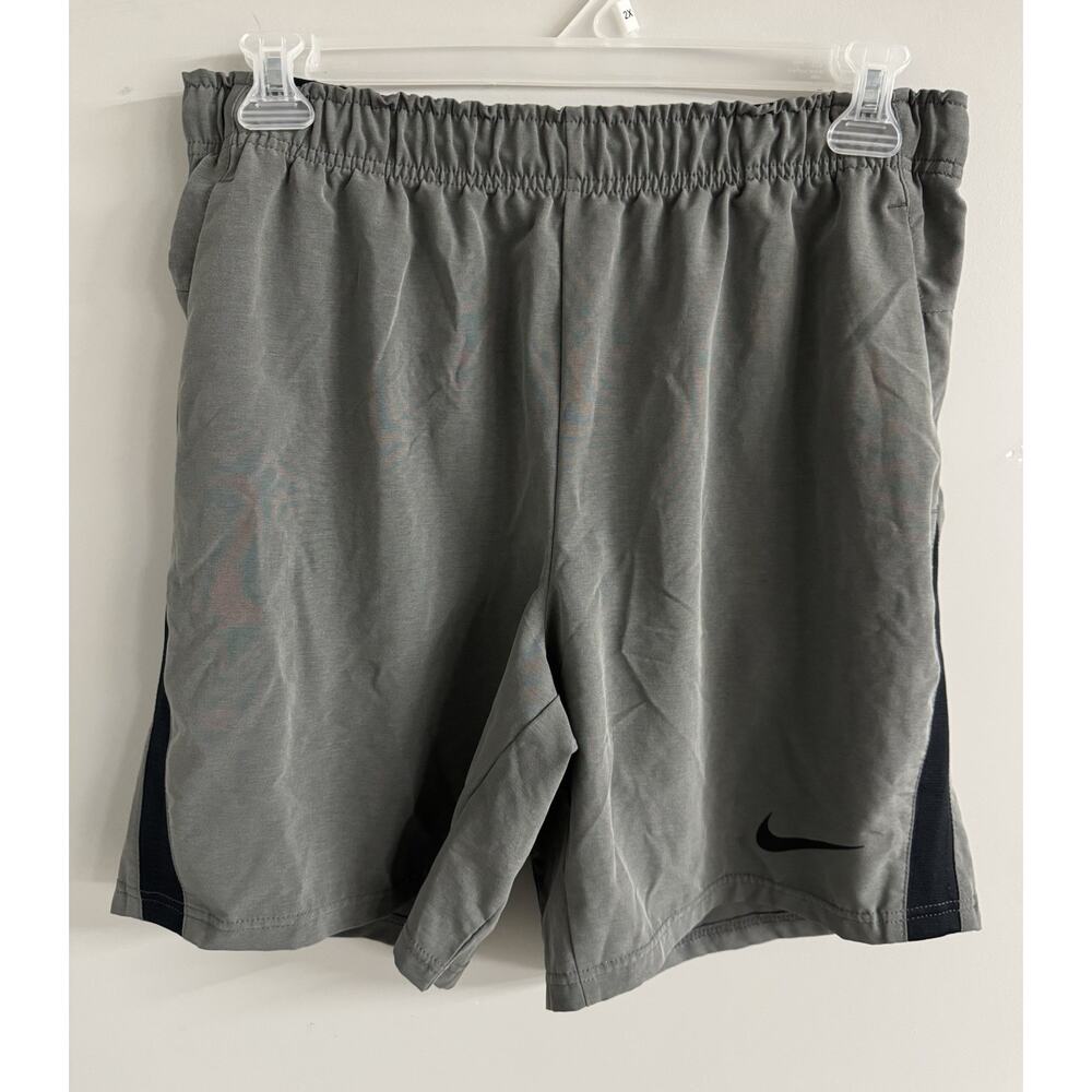Nike Shorts Men’s L Gray Dri-Fit Hybrid Training Athletic Training Gym Active